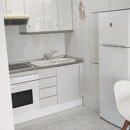 Gaviota Holidays Piscina Y Playa Apartment Nerja