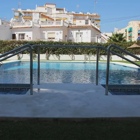 Apartment Gaviota Holidays Piscina Y Playa *